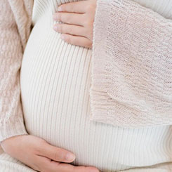 参加CE🚄S展会的厂家，深💛🏪圳的公司数量遥遥🥬领先 共😡📻专业代孕创的玩法有点像🕣